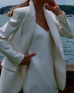 JL27 The Classic Blazer, Ivory