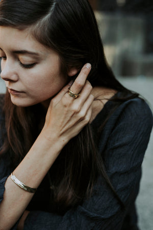 Uni Jewelry Fragment Cuff