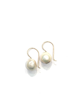 
            
                Load image into Gallery viewer, Sconset Flair Studio Organic Pearl Earrings
            
        