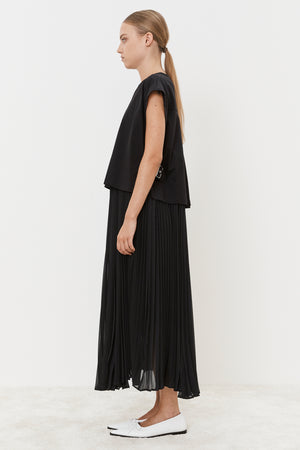 MEIMEIJ Dress with Pleated Skirt
