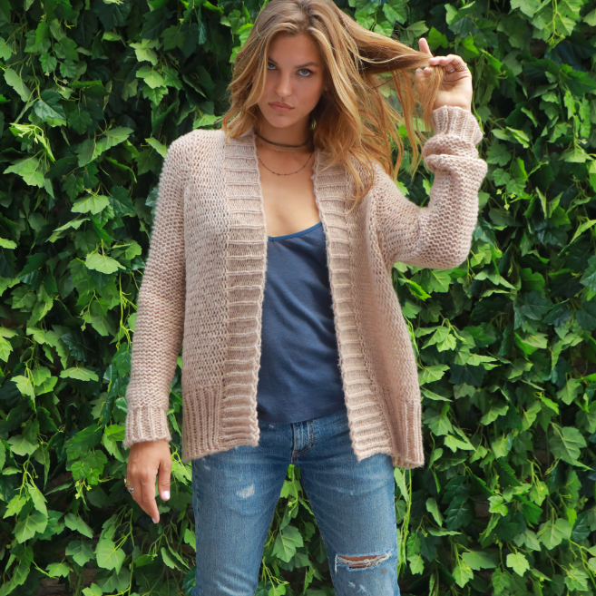 
            
                Load image into Gallery viewer, Wooden Ships Mazzey Cardigan
            
        