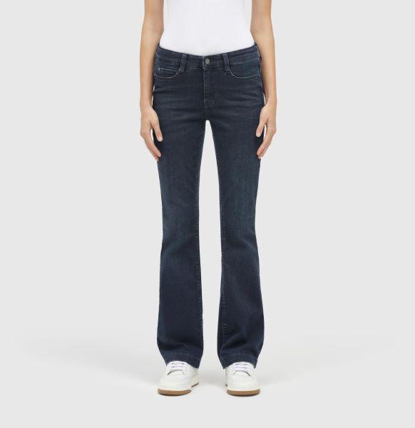 MAC Dream Boot Authentic Jeans