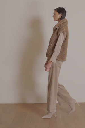 
            
                Load and play video in Gallery viewer, Joseph Ribkoff Classic Wide Leg Pull On Jeans
            
        