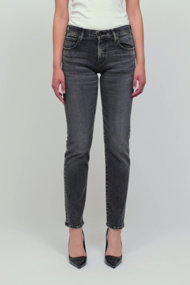 
            
                Load and play video in Gallery viewer, Moussy Vintage Fairfield Slim Straight - Final Sale
            
        
