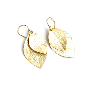 
            
                Load image into Gallery viewer, Erin Gray Cabo Double Leaf Earring in Gold Foil
            
        